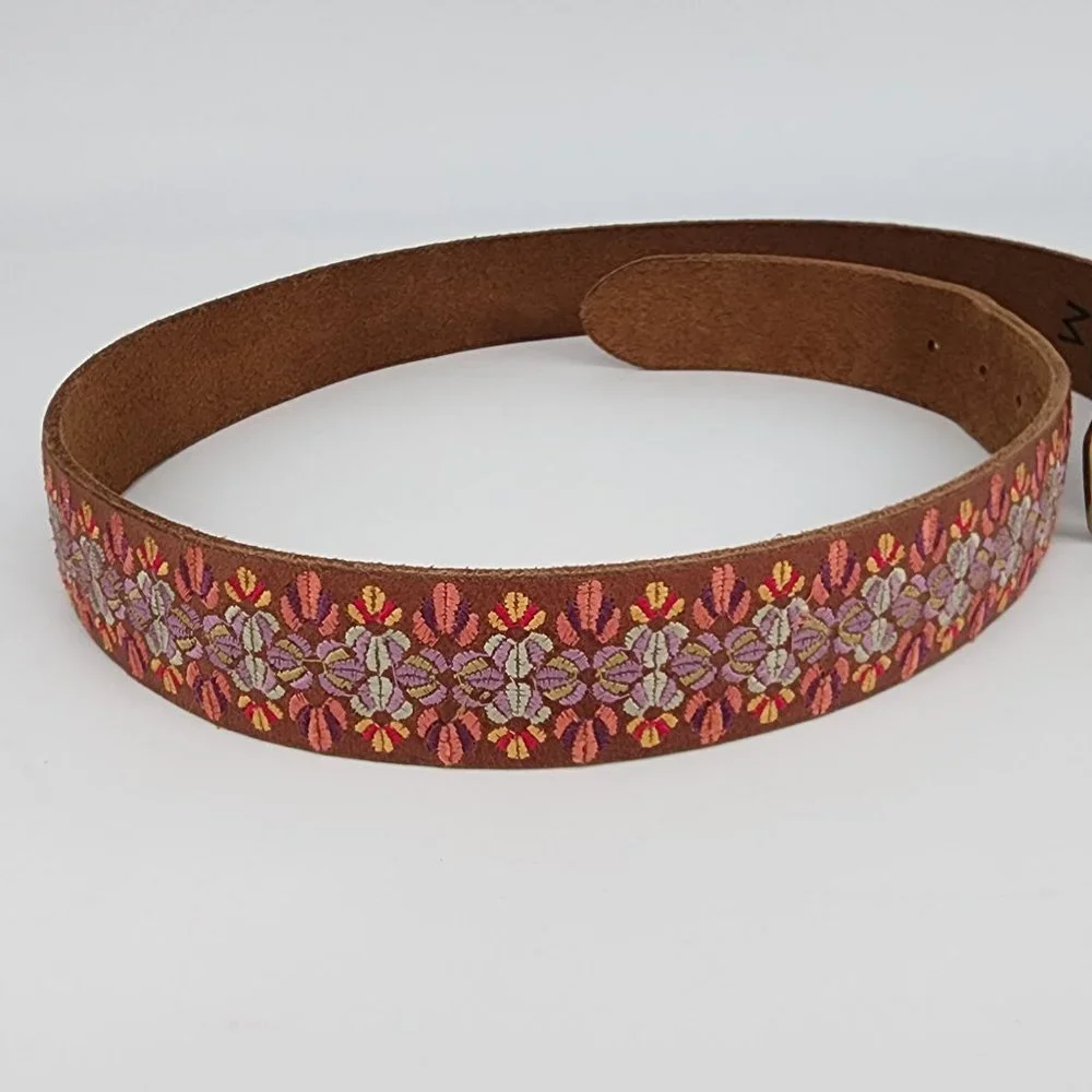 Lucky Brand Embroidered Leather Belt Purple Flowers on Brown Size M - Picture 7 of 8